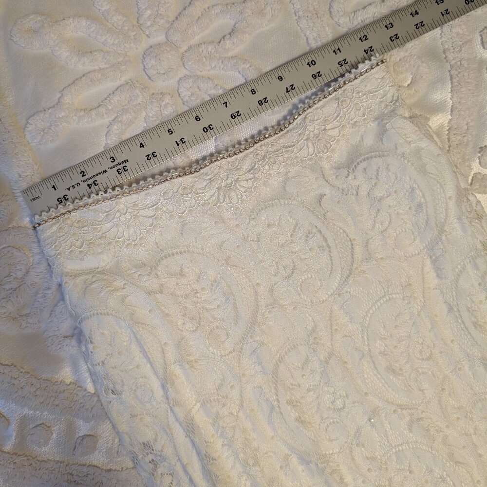 Clarisse lace wedding skirt 0 triple lined - Picture 6 of 12